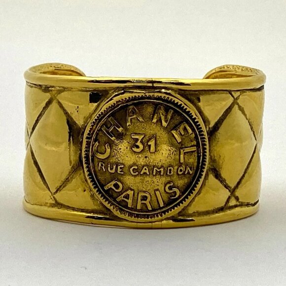 Authentic CHANEL CC Cambon Logo Vintage Bracelet Cuff Bangle Gold Quilted Wide - Picture 2 of 13